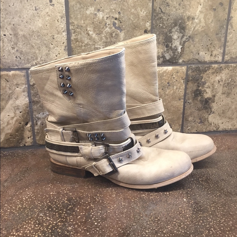 Not Rated Boot